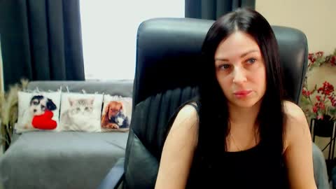 Luisa online show from 8, 5, 2026