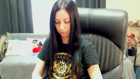 Luisa online show from 15, 5, 2026