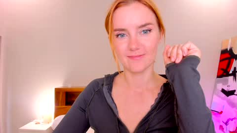 Snapshot of timissi chatting on 20, 1, 2025 Timis but I prefer you whisper to my ear my girl online show from 20, 1, 2025