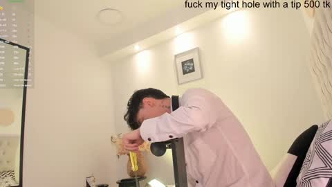 Timothy 21 years old online show from 27, 1, 2025