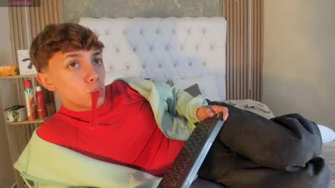 Timothy 21 years old online show from 24, 4, 2026