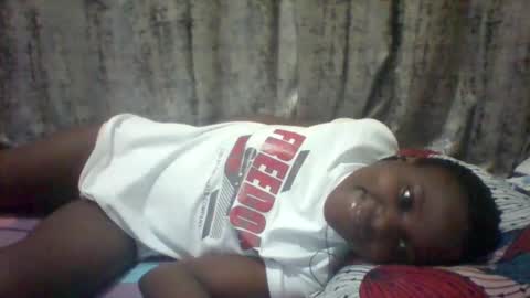 Snapshot of tina2030 chatting on 30, 10, 2025 christine online show from 30, 10, 2025