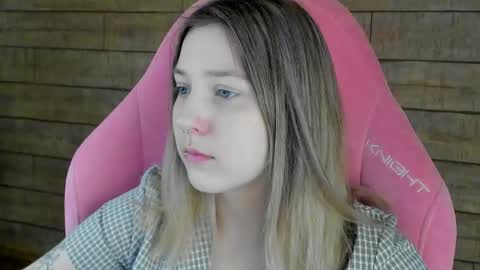 TinaBurton online show from 22, 3, 2026