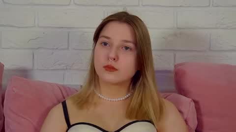 TinaBurton online show from 21, 4, 2026