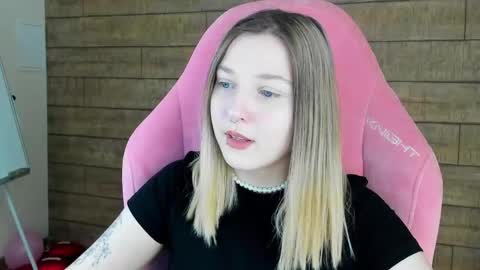 TinaBurton online show from 22, 4, 2026