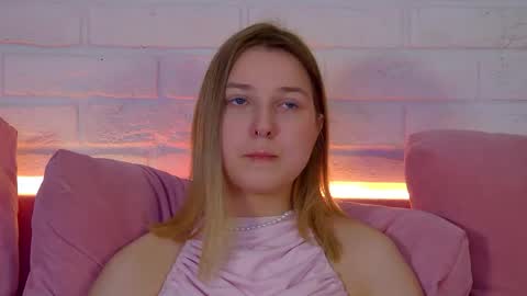 TinaBurton online show from 23, 4, 2026