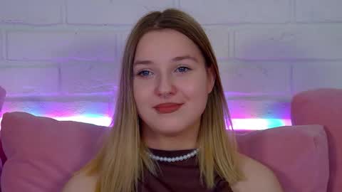 TinaBurton online show from 27, 4, 2026