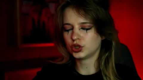 Tina Davil online show from 28, 7, 2026