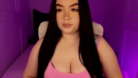 hi im curvy babyface girlie Tina online show from 10, 4, 2026