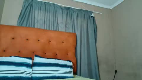 tinagiant online show from 22, 4, 2026