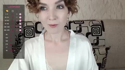 Snapshot of tinawincee chatting on 3, 10, 2025 Tina online show from 3, 10, 2025