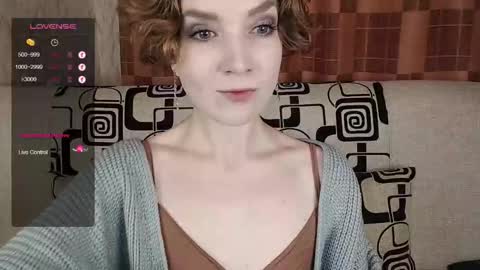 Snapshot of tinawincee chatting on 21, 11, 2025 Tina online show from 21, 11, 2025