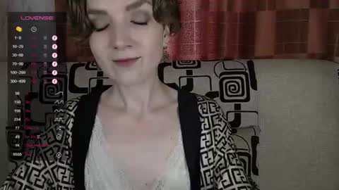 Snapshot of tinawincee chatting on 11, 7, 2026 Tina online show from 11, 7, 2026