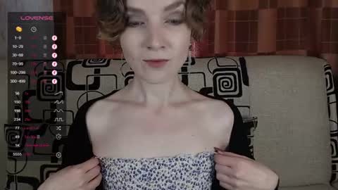 Snapshot of tinawincee chatting on 17, 7, 2026 Tina online show from 17, 7, 2026