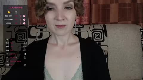 Snapshot of tinawincee chatting on 25, 7, 2026 Tina online show from 25, 7, 2026