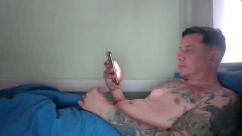 tinizzle86 online show from 20, 4, 2026