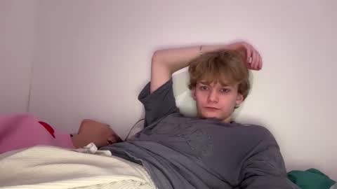 TinnyDoll online show from 4, 2, 2026