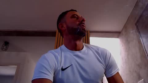 tinoclandestino online show from 1, 2, 2025