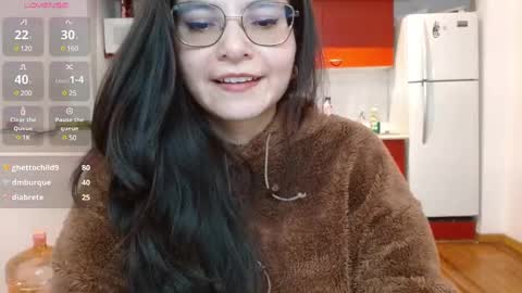 Tiny Caroline online show from 13, 12, 2024