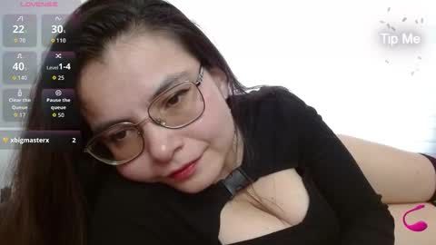 Tiny Caroline online show from 1, 12, 2025