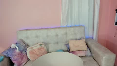 tiny_cora online show from 31, 1, 2025