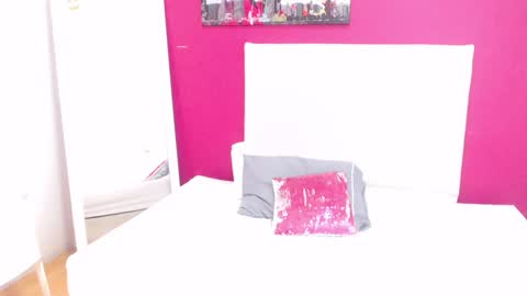 Snapshot of tiny_whore18 chatting on 30, 12, 2024 tiny_whore18 online show from 30, 12, 2024