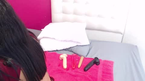 Snapshot of tiny_whore18 chatting on 1, 2, 2025 tiny_whore18 online show from 1, 2, 2025