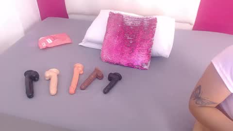 Snapshot of tiny_whore18 chatting on 2, 10, 2025 tiny_whore18 online show from 2, 10, 2025