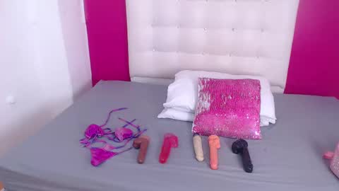 Snapshot of tiny_whore18 chatting on 6, 10, 2025 tiny_whore18 online show from 6, 10, 2025