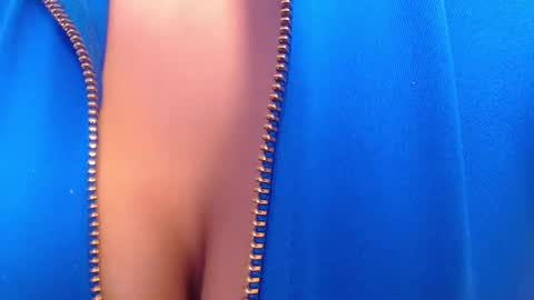 Snapshot of tiny_whore18 chatting on 21, 10, 2025 tiny_whore18 online show from 21, 10, 2025