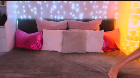 Snapshot of tinydorina19 chatting on 31, 12, 2024 TinyDorina online show from 31, 12, 2024