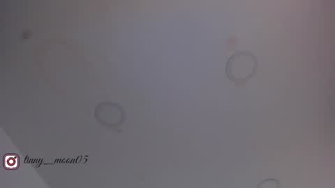 Luna  online show from 1, 2, 2025