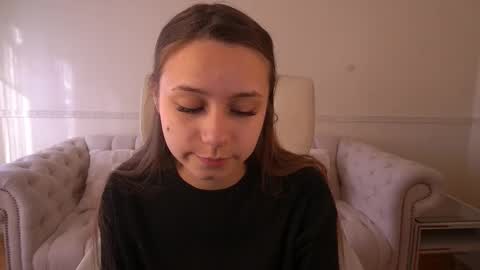 tinynataliee online show from 19, 1, 2026