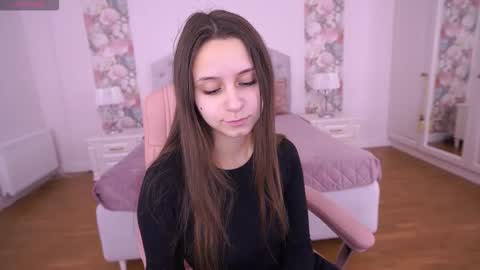 tinynataliee online show from 16, 2, 2026