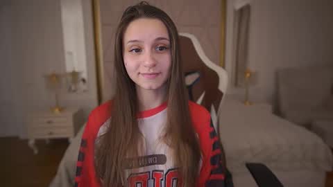 tinynataliee online show from 18, 2, 2026