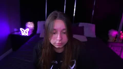 tinynataliee online show from 13, 7, 2026