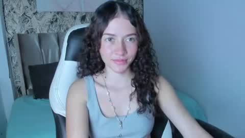 Snapshot of tinysophi chatting on 5, 7, 2026 tinysophi online show from 5, 7, 2026