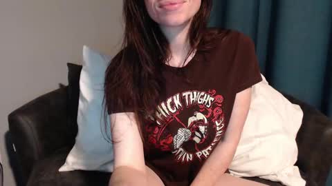 Snapshot of tinyytina chatting on 7, 12, 2024 TinyyTina online show from 7, 12, 2024