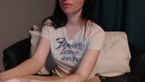 Snapshot of tinyytina chatting on 14, 12, 2024 TinyyTina online show from 14, 12, 2024