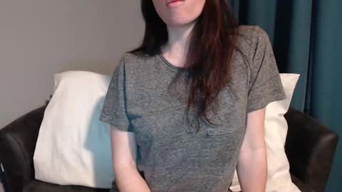 Snapshot of tinyytina chatting on 12, 1, 2025 TinyyTina online show from 12, 1, 2025