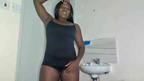 Snapshot of tipsynsassy chatting on 25, 6, 2026 tipsynsassy online show from 25, 6, 2026