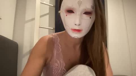 Tinks online show from 9, 10, 2025