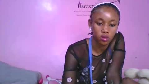 tits2002 online show from 21, 4, 2026