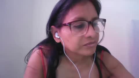 Ester online show from 30, 1, 2025