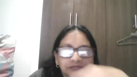 Ester online show from 19, 6, 2026