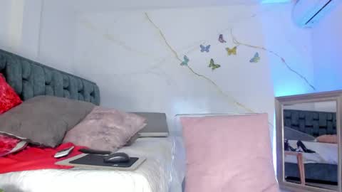 Snapshot of tivizaylove chatting on 5, 6, 2026 Tivizay online show from 5, 6, 2026