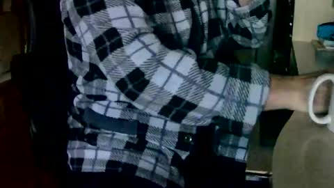 Snapshot of tobikoyuzu chatting on 19, 1, 2025 Tobiko online show from 19, 1, 2025