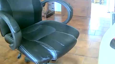 Snapshot of tobikoyuzu chatting on 18, 2, 2025 Tobiko online show from 18, 2, 2025