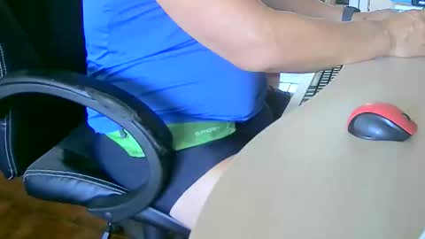 Snapshot of tobikoyuzu chatting on 27, 9, 2025 Tobiko online show from 27, 9, 2025