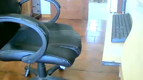 Snapshot of tobikoyuzu chatting on 10, 1, 2026 Tobiko online show from 10, 1, 2026